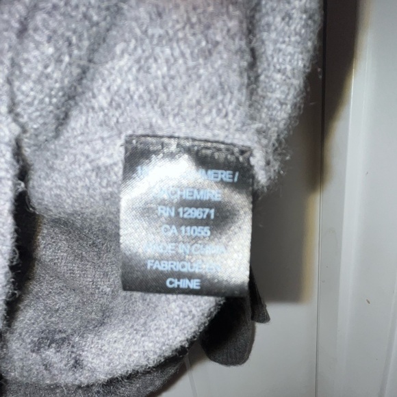 Skull Cashmere women’s cashmere sweater - Picture 3 of 4